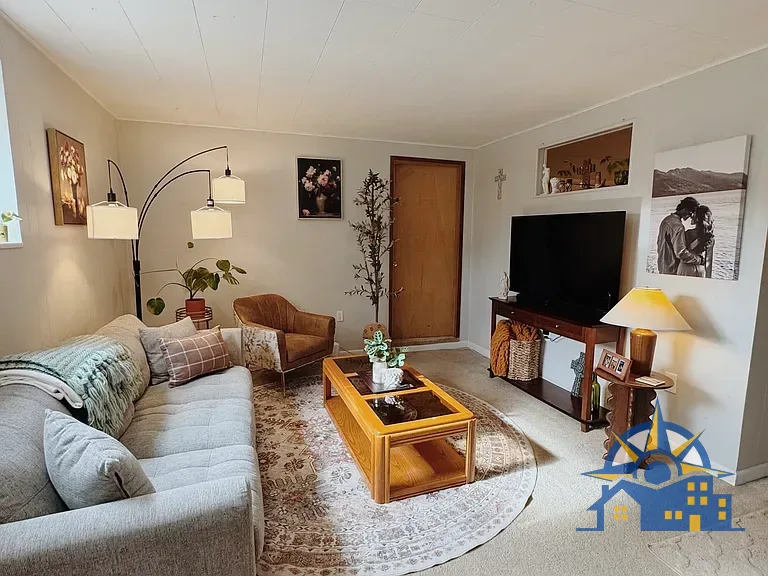 5925 Franklin Drive 