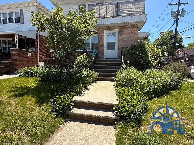 128-19 Cronston Ave