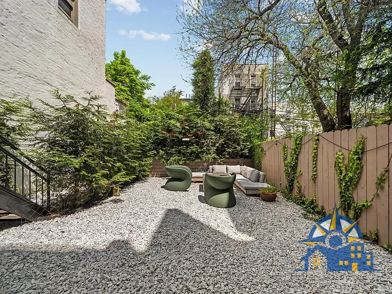 301 De Graw St, Brooklyn, NY 11231