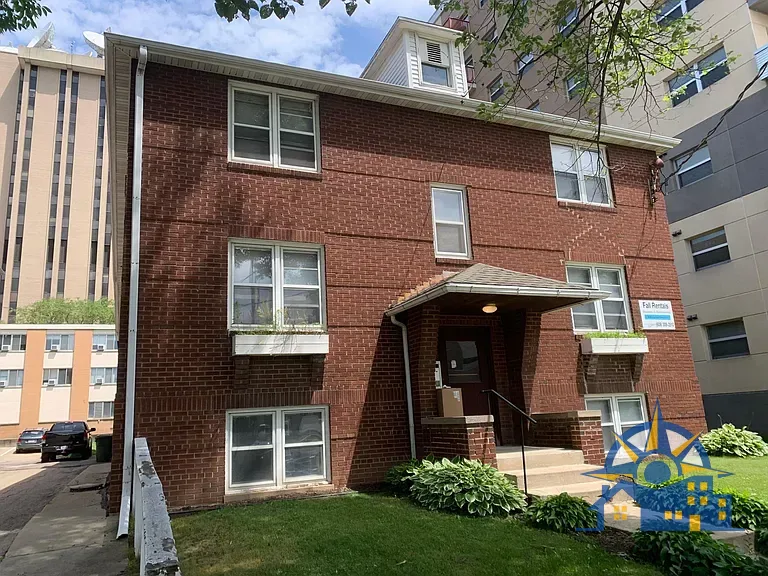 1218 Spring St, Madison, WI 53715