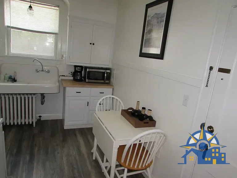 2107-2109 University Ave, Madison, WI 53726