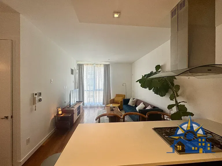 135 N 11th St