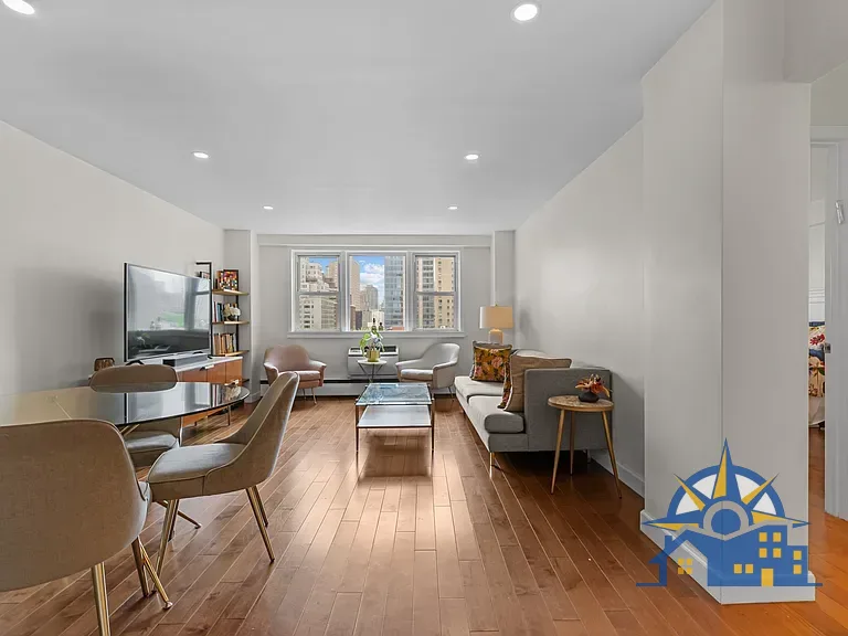 216 E 47th St, New York, NY 10017