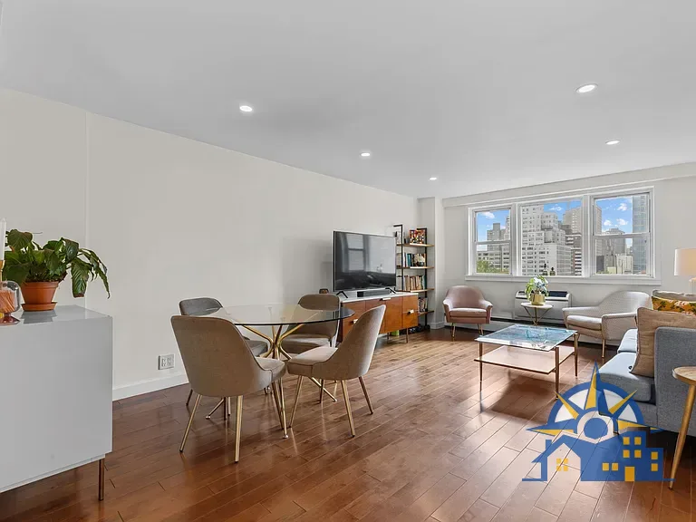 216 E 47th St, New York, NY 10017