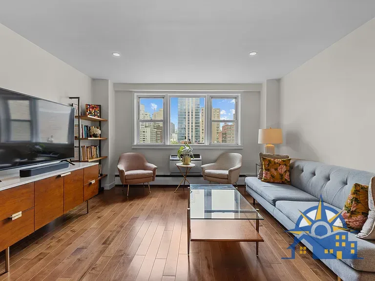 216 E 47th St, New York, NY 10017