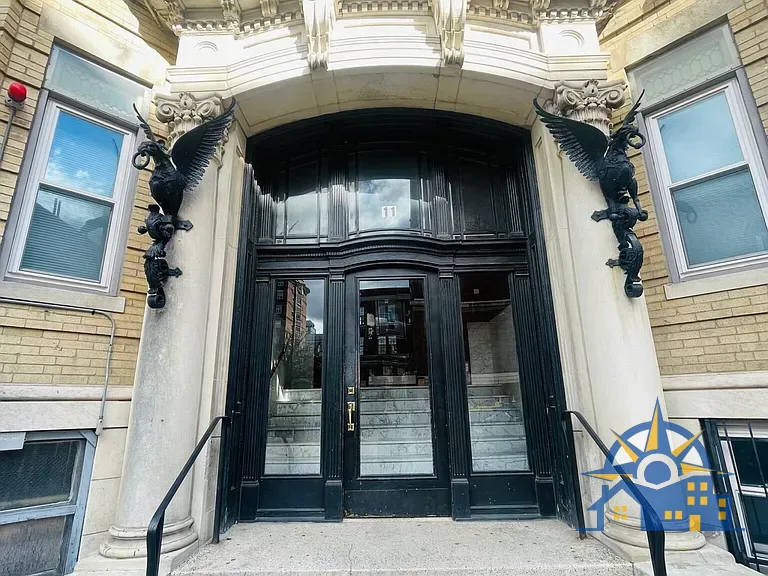 11 Tetlow St. 
