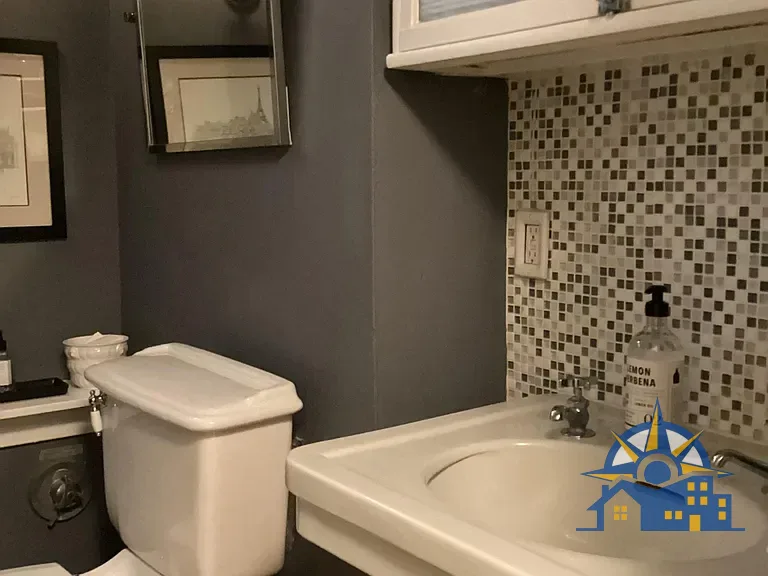 21 Beacon St, APT 2D