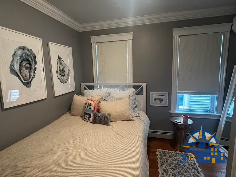 9-11 Linley Ter, Boston, MA 02127