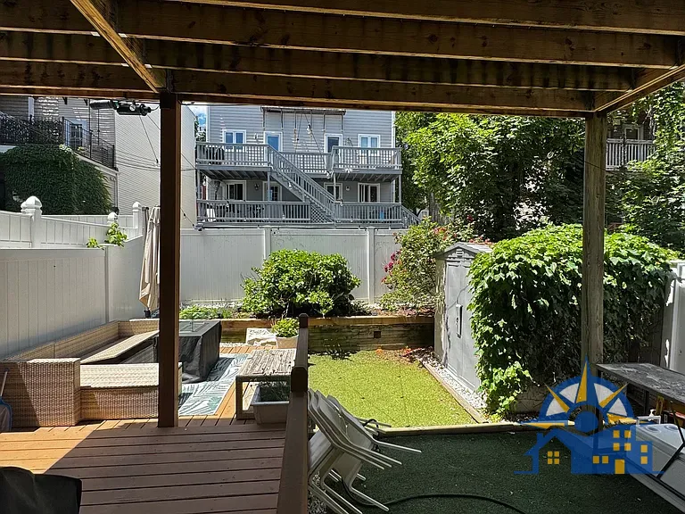 9-11 Linley Ter, Boston, MA 02127