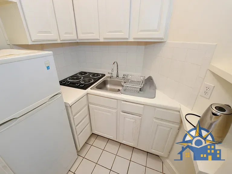 251 E 49th St, New York, NY 10017