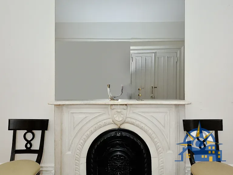 251 E 49th St, New York, NY 10017