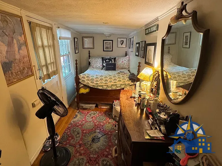 11 Joy St, # 1