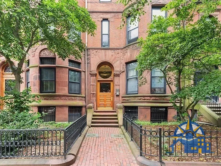 473 Beacon