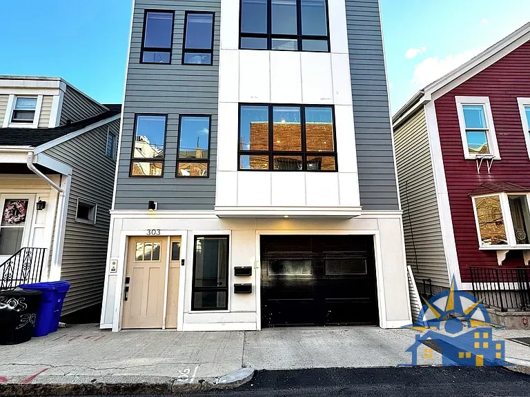303 Silver St,