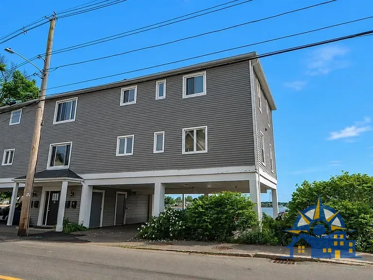 82 Webb St, APT 2L, Salem, MA 01970