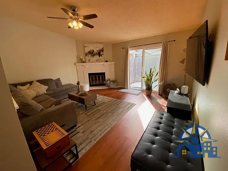 818 Portugal Way, Sacramento, CA 95831