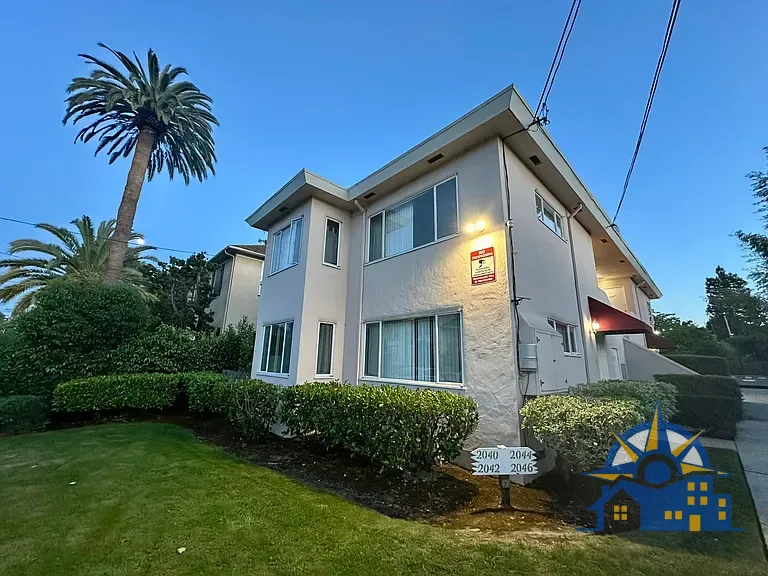2046 Yale St, Palo Alto, CA 94306