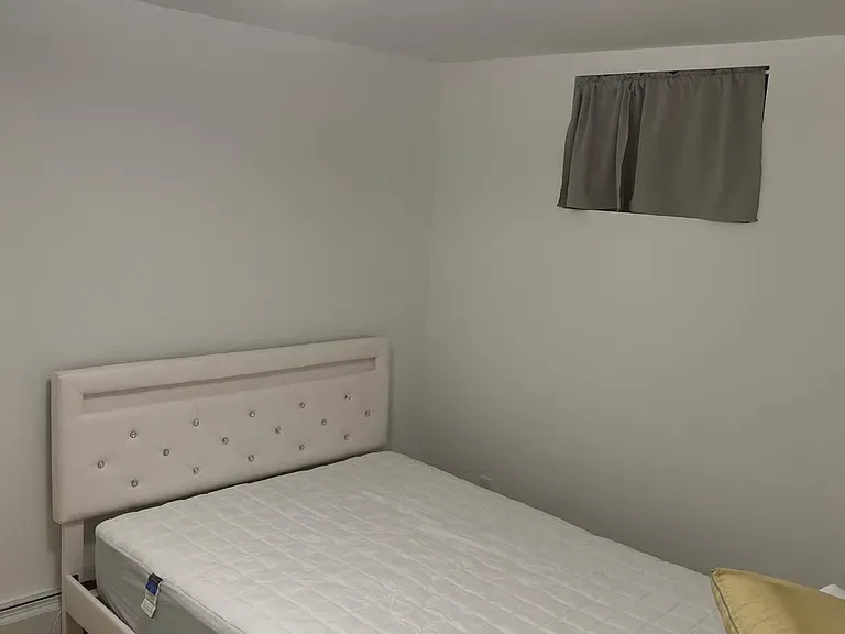 8312 Homelawn St Floor 1, Jamaica, NY 11432