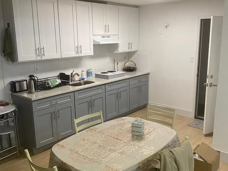 8312 Homelawn St Floor 1, Jamaica, NY 11432