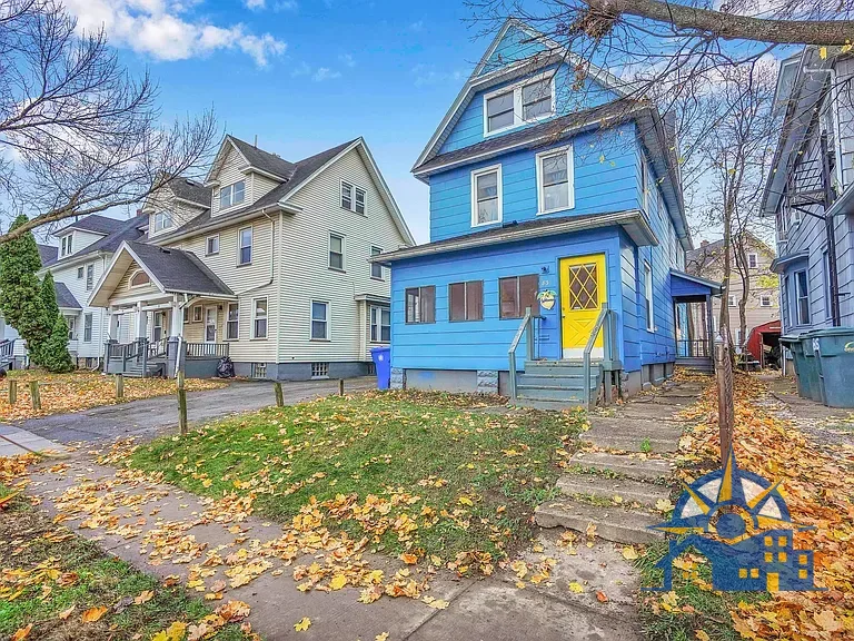 83 Pullman Ave