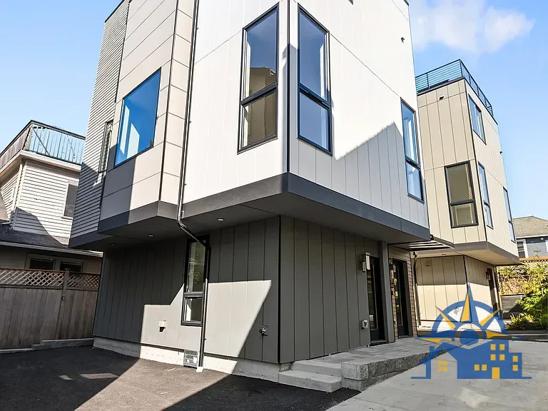 218 21st Ave E, Seattle, WA 98112