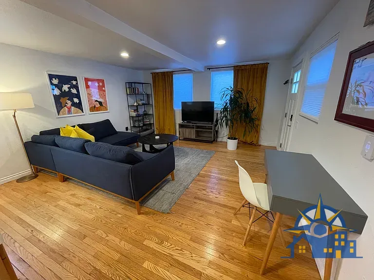 511 Ward St, APT 4