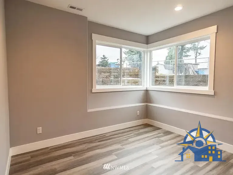 4815 S 164th St, Seatac, WA 98188