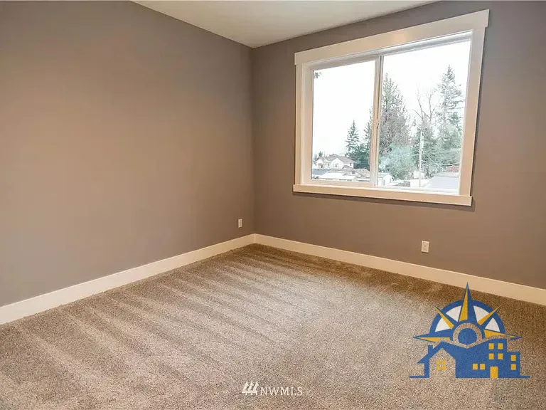 4815 S 164th St, Seatac, WA 98188