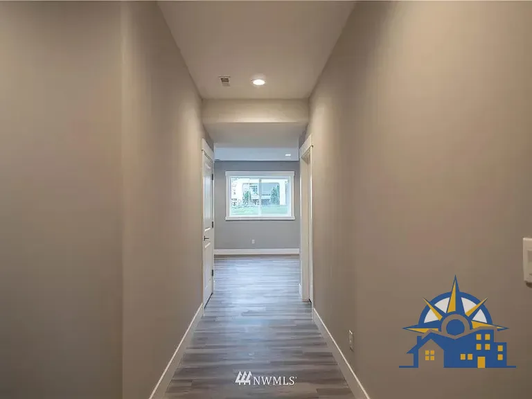 4815 S 164th St, Seatac, WA 98188